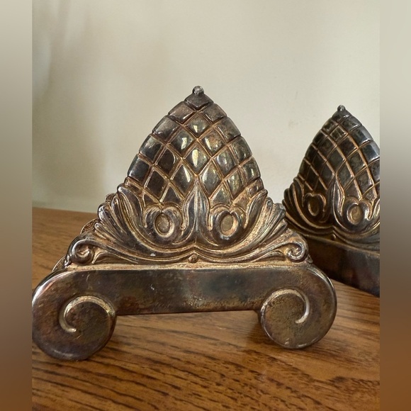 Vintage Sheffield Silver-Plated Ornate Napkin & Knife Holders Set - Picture 6 of 12